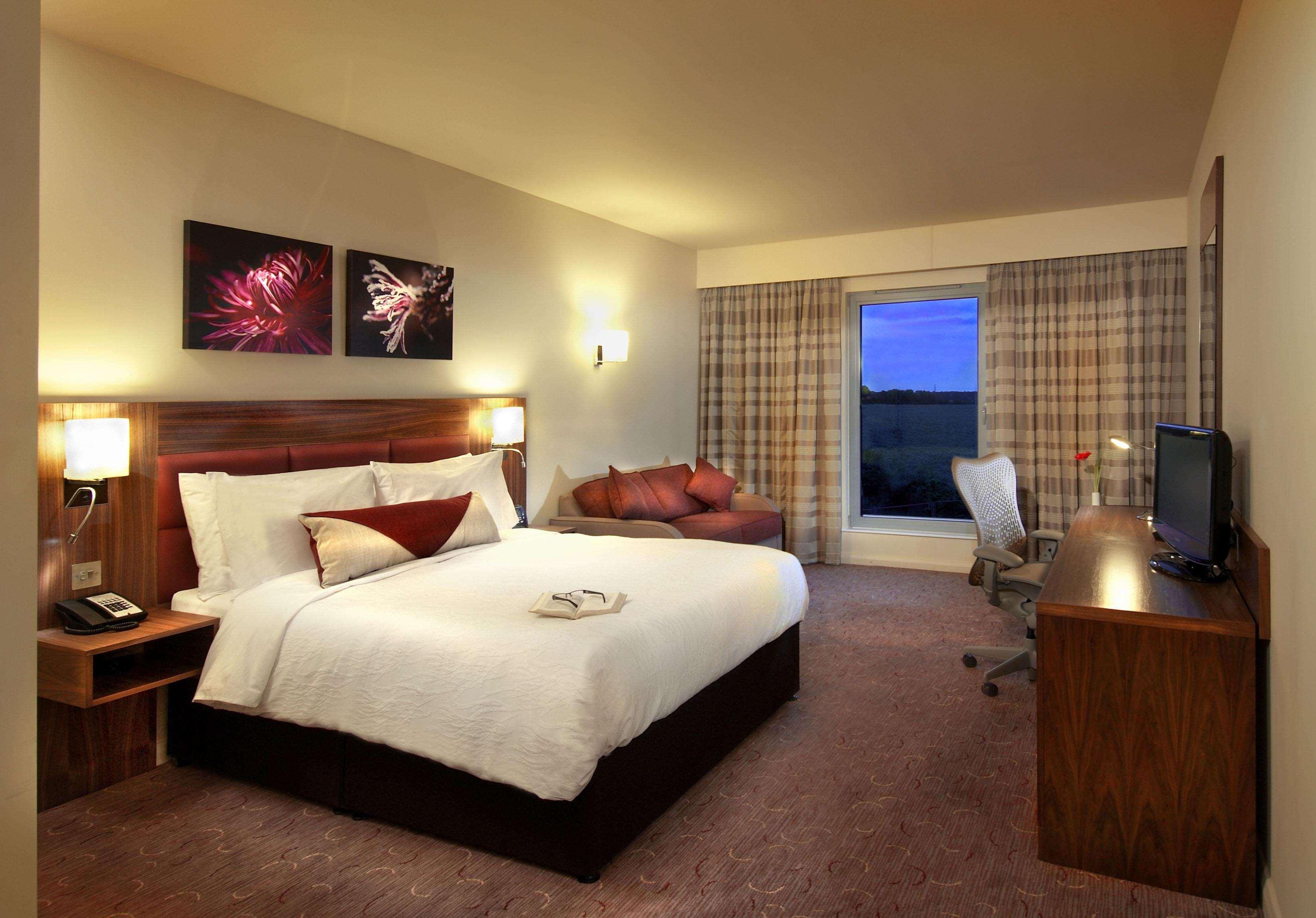 London Luton Vale Hotel Экстерьер фото