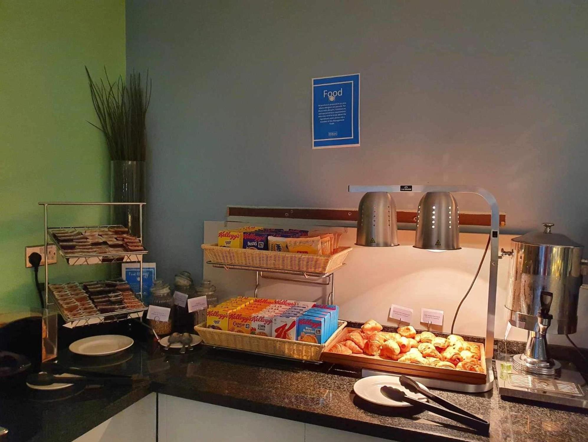 London Luton Vale Hotel Экстерьер фото