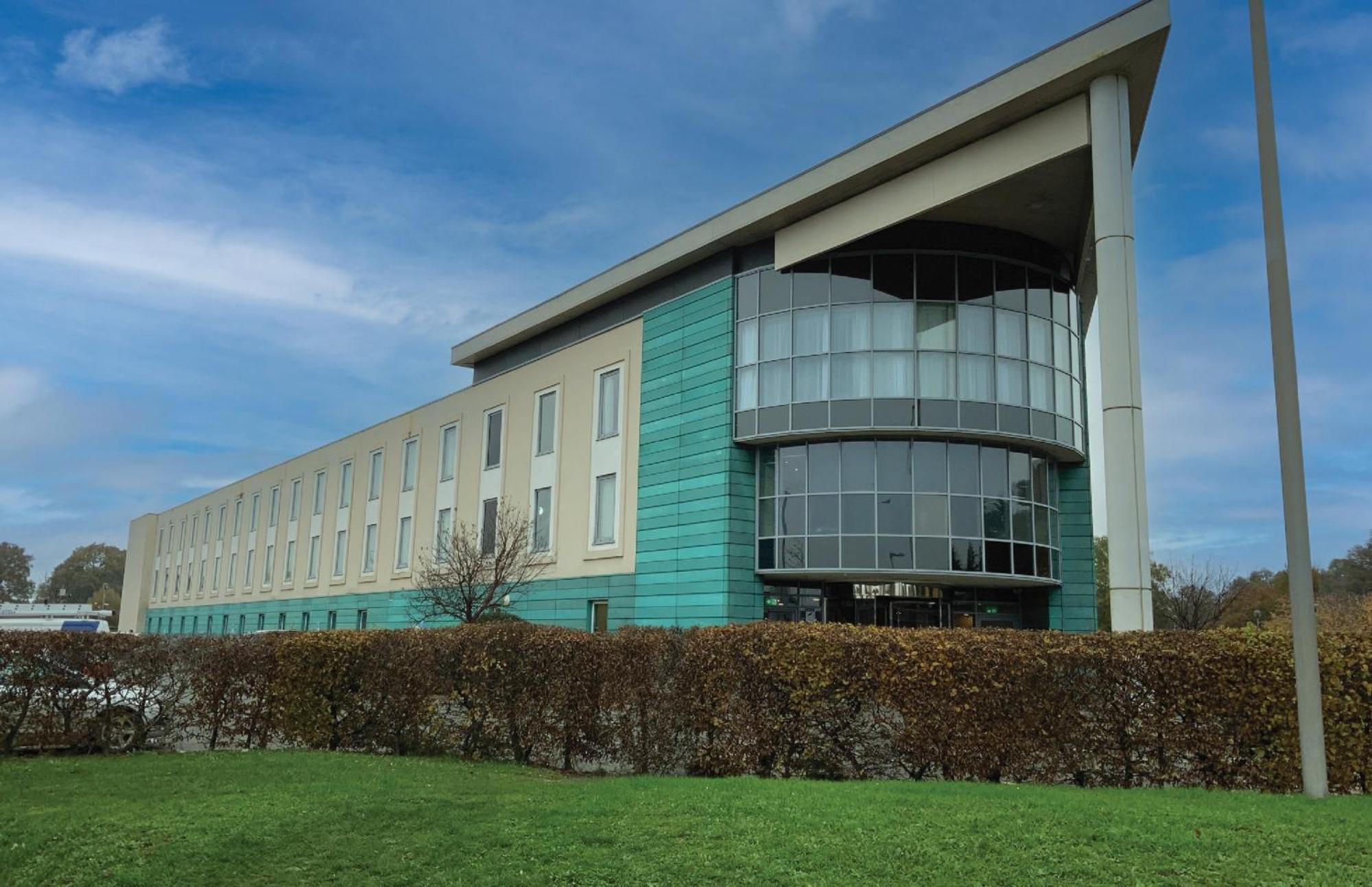 London Luton Vale Hotel Экстерьер фото